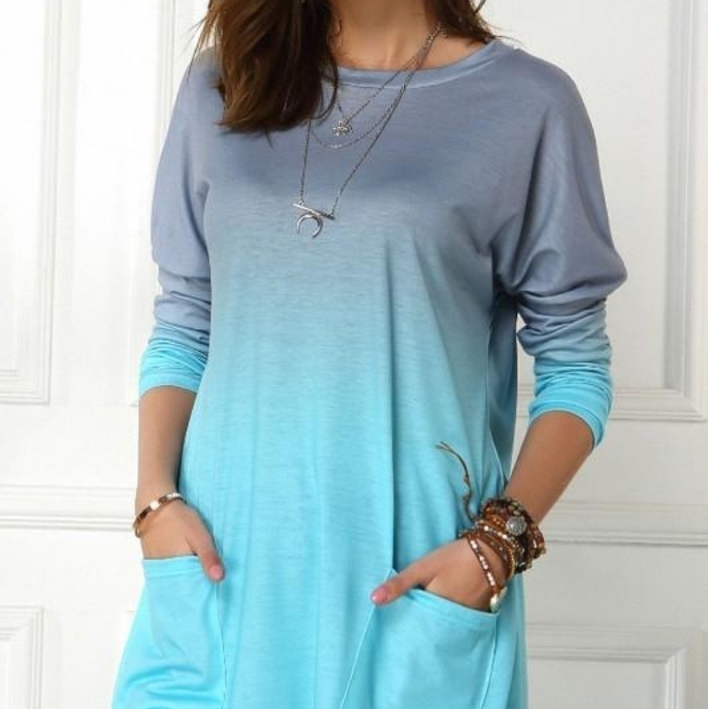 TRÏBE Long Sleeve Blue Ombre Sweatshirt Size Small NWT